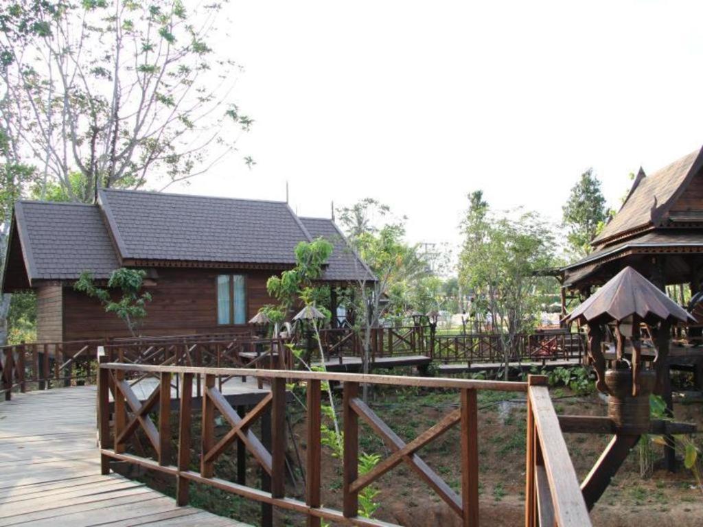 Burilamplai Resort Thung Yai Экстерьер фото