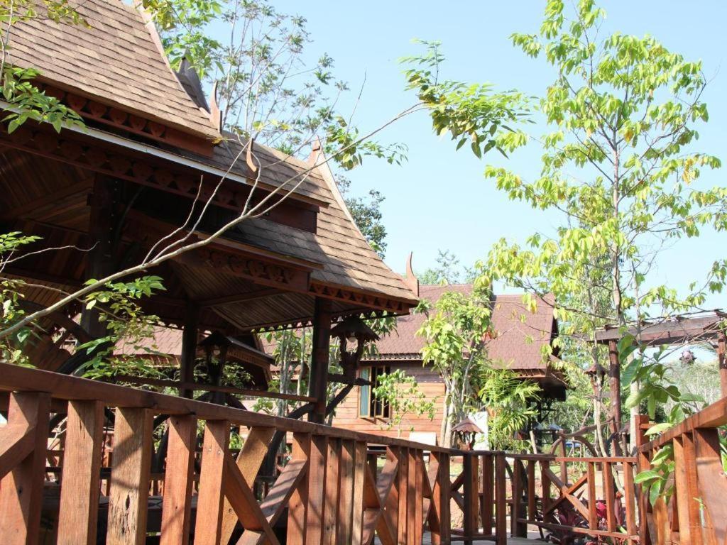 Burilamplai Resort Thung Yai Экстерьер фото