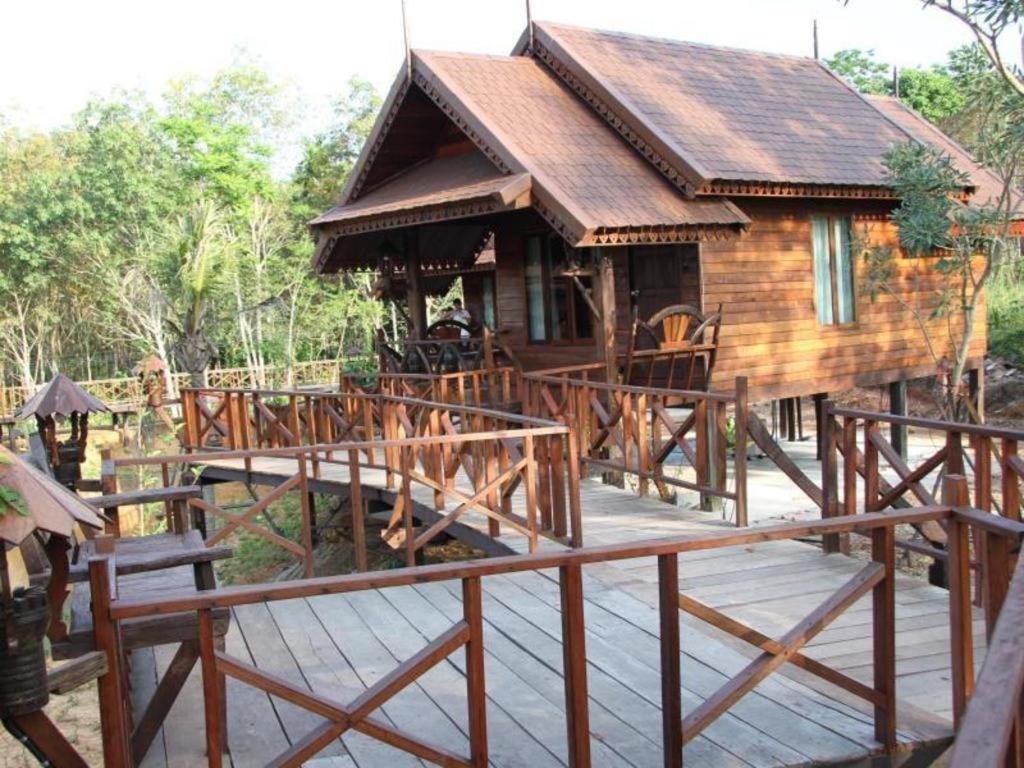 Burilamplai Resort Thung Yai Экстерьер фото