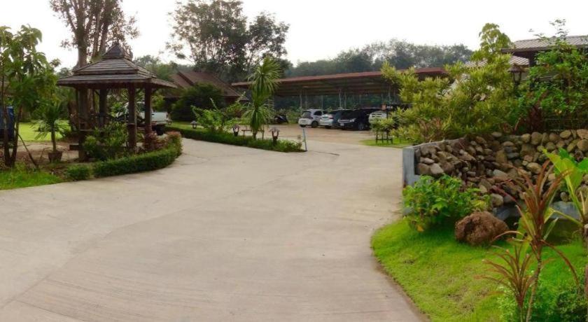 Burilamplai Resort Thung Yai Экстерьер фото